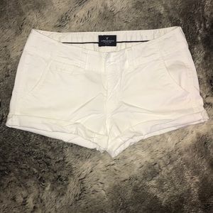 American Eagle White Shorts size 4